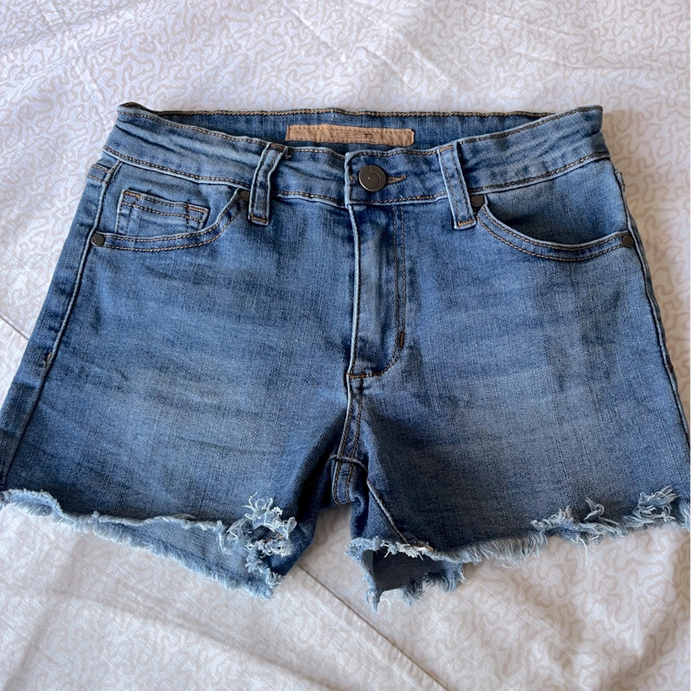 Joe’s Jeans girls denim blue cut off shorts in size 14